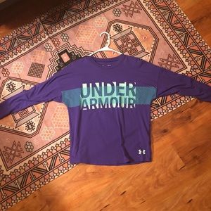 Under Armour Girls shirt